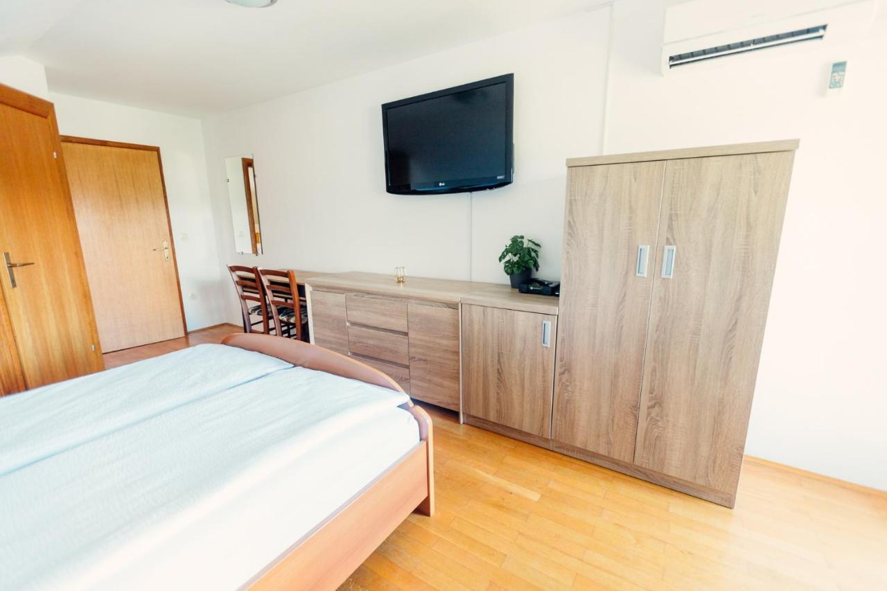 Frankovic Bed&Breakfast Vinica Экстерьер фото